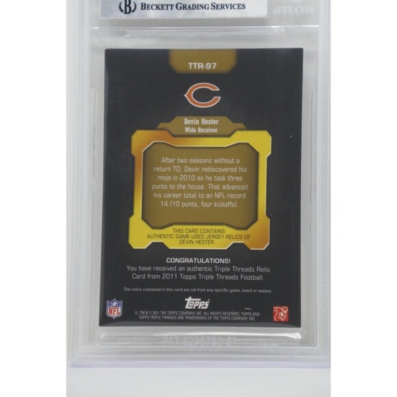 2011 Topps Triple Threads Relic Gold Devin Hester/9 Bears Beckett 9 - Picture 9 of 10